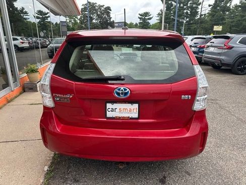 Used 2014 Toyota Prius V Three FWD image 5