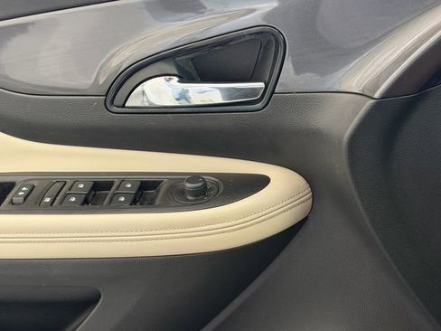 Used 2018 Buick Encore Preferred FWD image 22