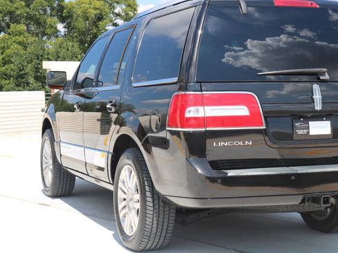 Used 2014 Lincoln Navigator 2WD image 91