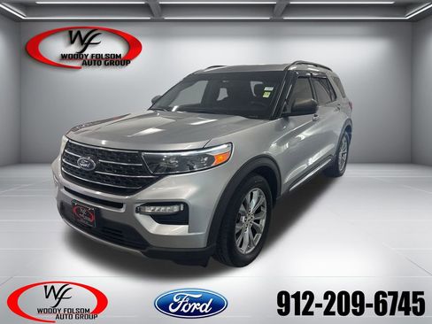 Certified 2022 Ford Explorer XLT w/ Equipment Group 202A RWD image 1