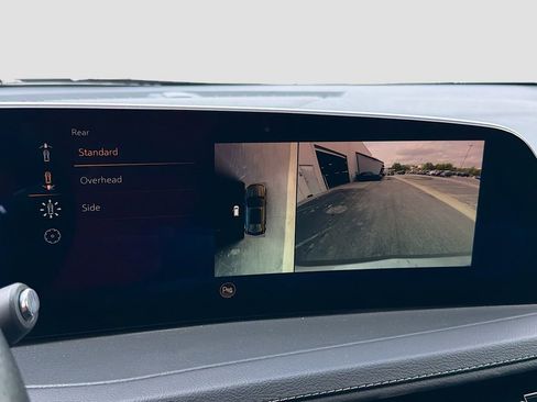 Used 2025 Cadillac XT4 Premium Luxury image 14