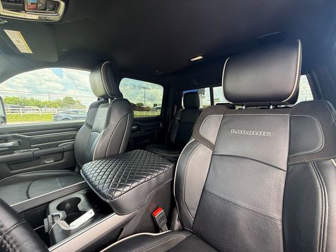 Used 2024 RAM 2500 Laramie w/ Night Edition AWD/4WD image 13