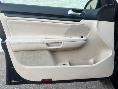 Used 2014 Volkswagen Jetta TDI image 9