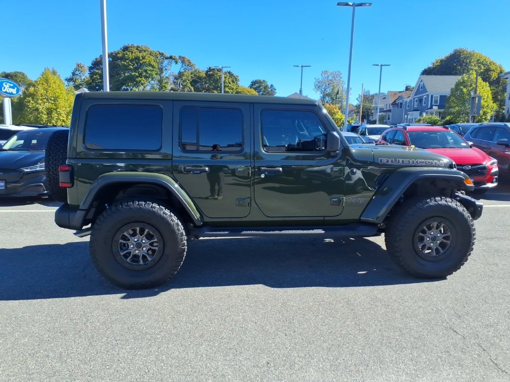 Used 2022 Jeep Wrangler Unlimited Rubicon w/ Trailer Tow Package AWD/4WD image 5