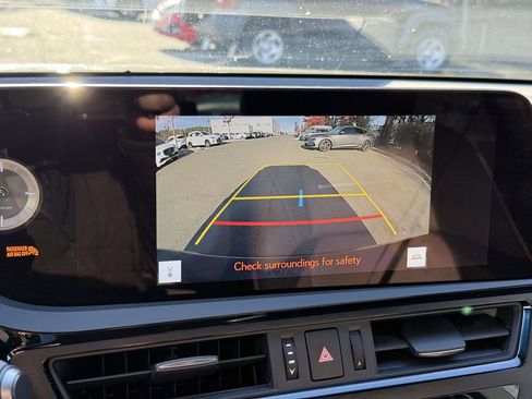 Used 2024 Lexus ES 300h w/ Premium Package image 11