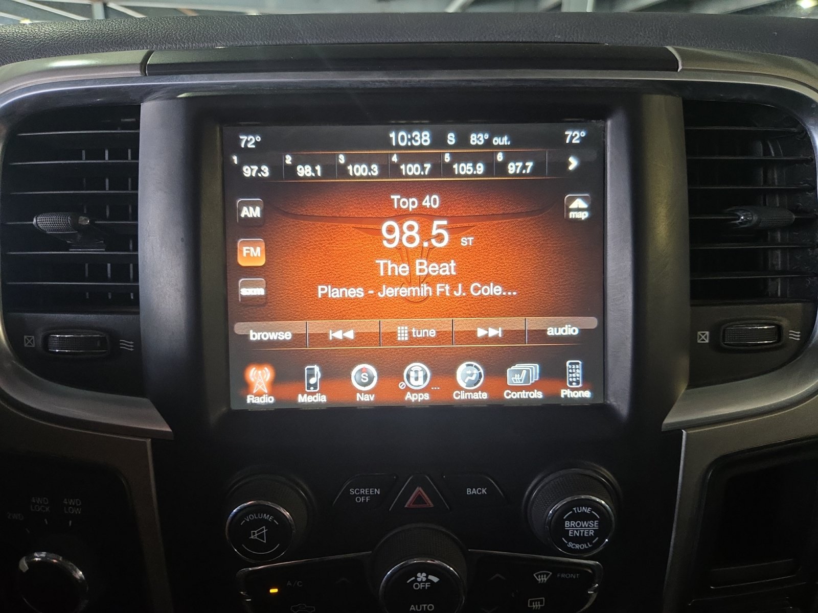 Used 2017 RAM 2500 Lone Star w/ Sport Appearance Group AWD/4WD image 17