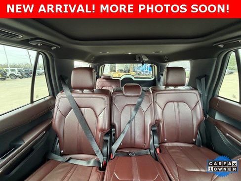 Used 2024 Ford Expedition Limited image 8
