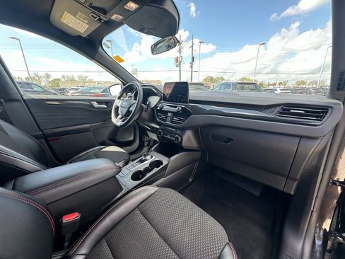 Used 2024 Ford Escape ST-Line image 32