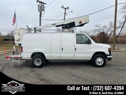 Used 2011 Ford E-350 and Econoline 350 Super Duty w/ PWR Group image 5