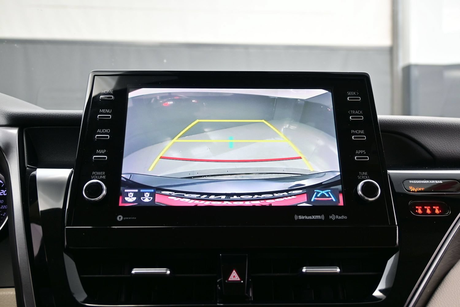 Used 2021 Toyota Camry XLE AWD/4WD image 19