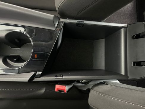 Used 2025 Hyundai Elantra SEL image 25