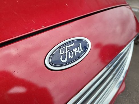 Used 2020 Ford Fusion SE w/ Equipment Group 151A FWD image 5
