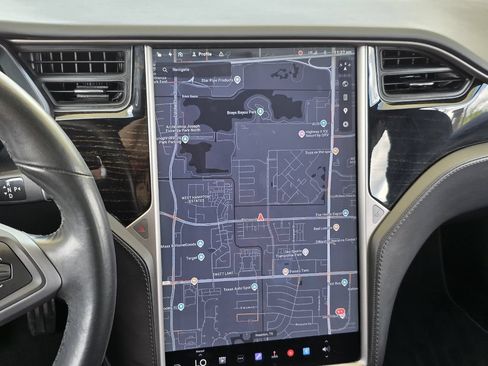 Used 2018 Tesla Model S 75D AWD/4WD image 13