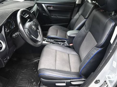 Used 2017 Toyota Corolla SE FWD image 19
