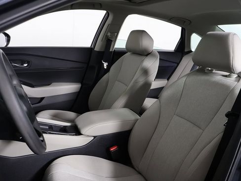 Certified 2025 Honda Accord SE image 29