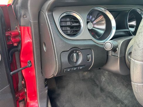 Used 2012 Ford Mustang Coupe image 11