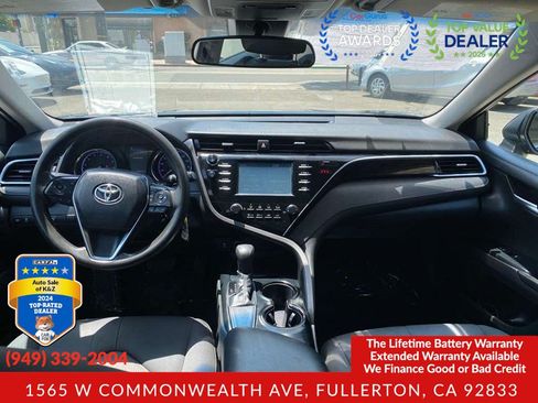 Used 2018 Toyota Camry LE FWD image 26