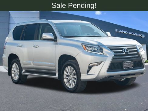 Used 2019 Lexus GX 460 AWD/4WD image 3
