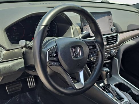 Used 2019 Honda Accord Sport image 19