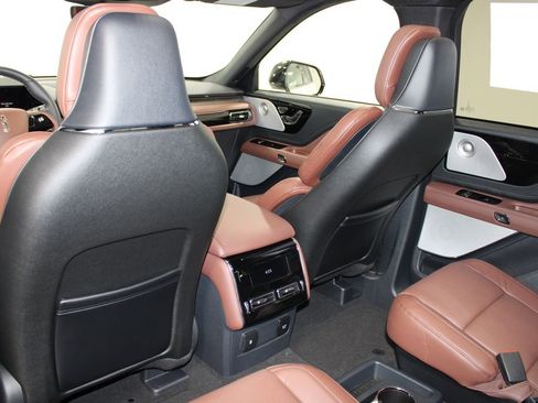 New 2026 Lincoln Aviator Reserve image 27