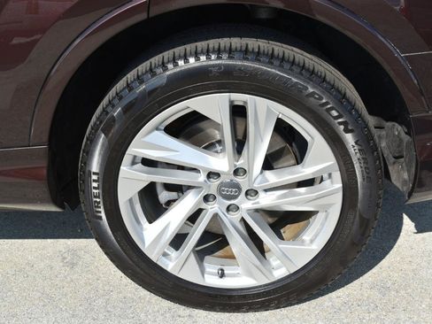 Used 2020 Audi Q7 3.0T Premium Plus w/ Premium Plus Package AWD/4WD image 34