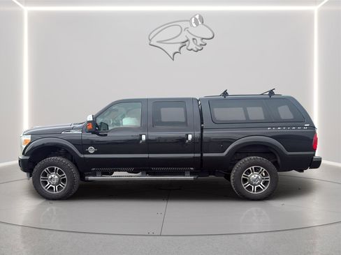 Used 2015 Ford F250 Platinum w/ FX4 Off-Road Package AWD/4WD image 2