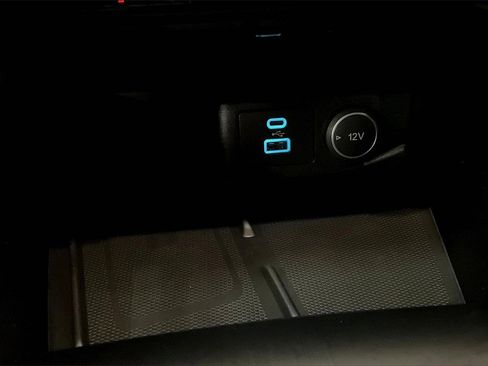 Used 2021 Ford Escape Titanium w/ Titanium Elite Package image 31