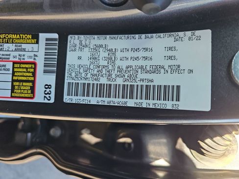 Used 2022 Toyota Tacoma SR5 w/ Technology Package image 36