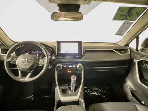 Used 2025 Toyota RAV4 XLE Premium FWD image 30