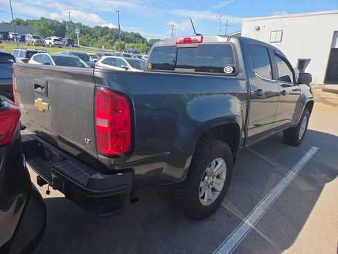 Used 2016 Chevrolet Colorado LT w/ LT Convenience Package RWD image 4