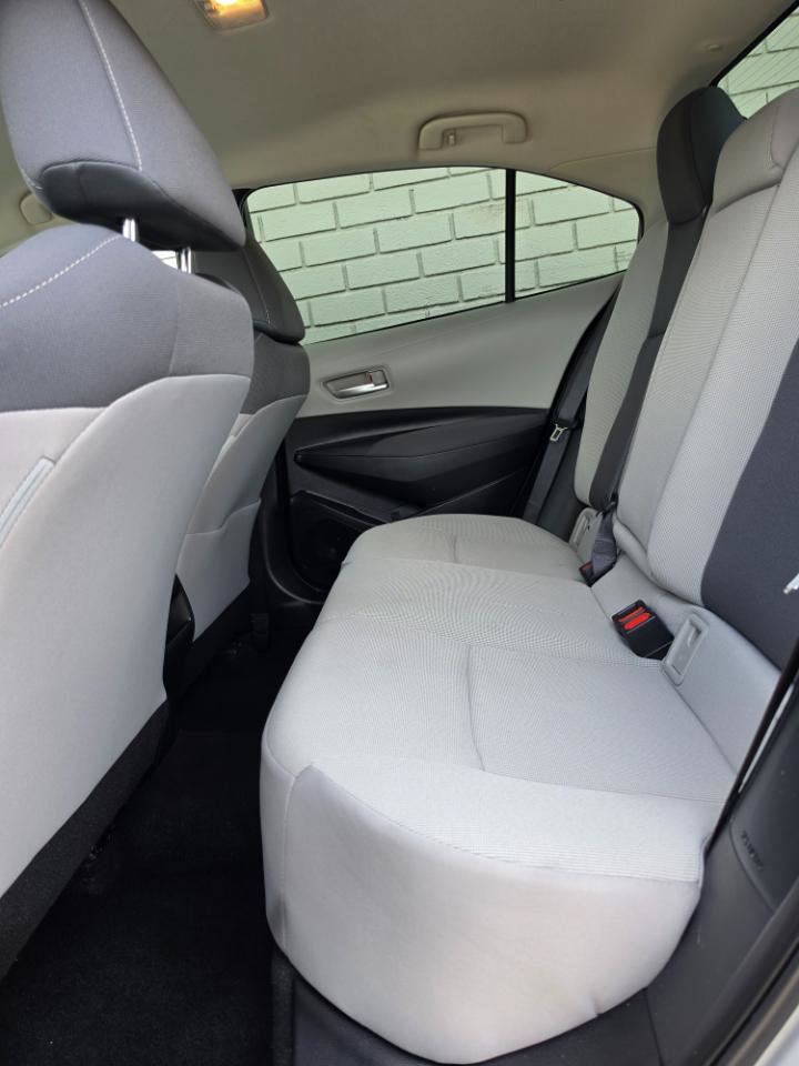 Used 2021 Toyota Corolla LE FWD image 12