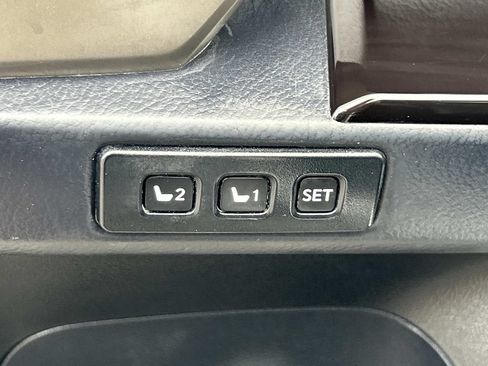Used 2019 Lexus GX 460 w/ Navigation Package AWD/4WD image 32