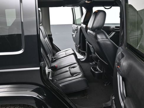 Used 2016 Jeep Wrangler Unlimited Sahara w/ Mopar Chrome Edition Group image 30