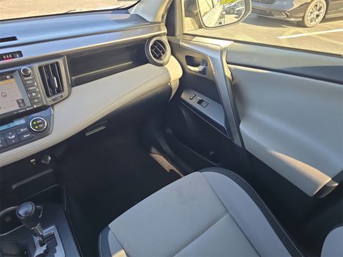 Used 2017 Toyota RAV4 XLE image 12