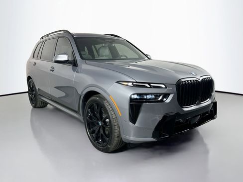New 2026 BMW X7 xDrive40i image 3