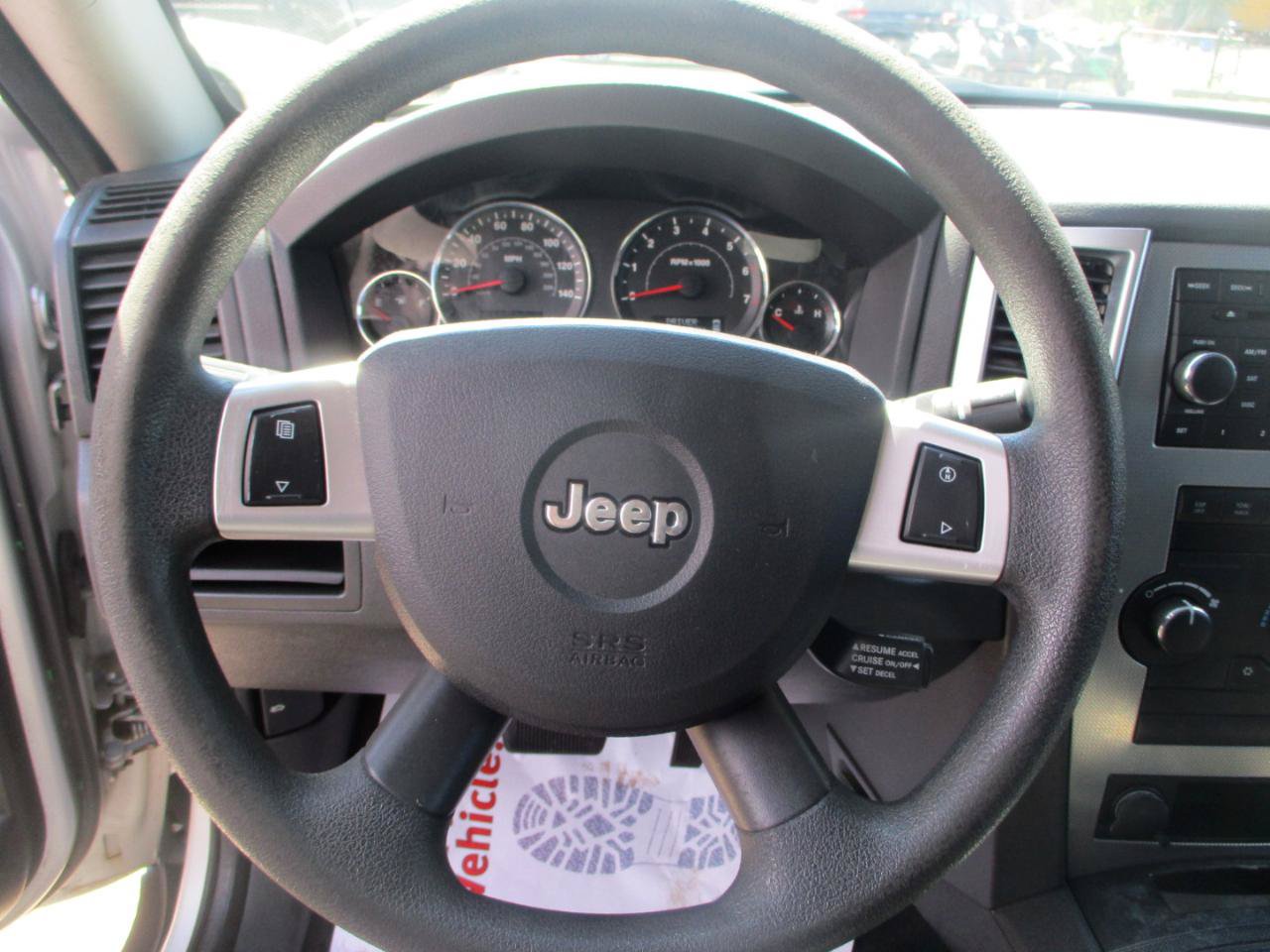 Used 2008 Jeep Grand Cherokee Laredo w/ Trailer Tow Group IV AWD/4WD image 12
