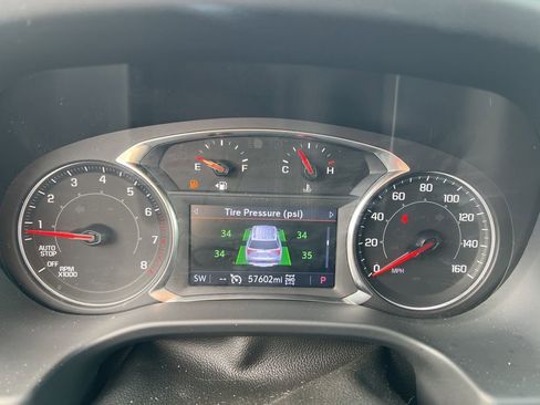 Used 2023 GMC Acadia SLT image 13