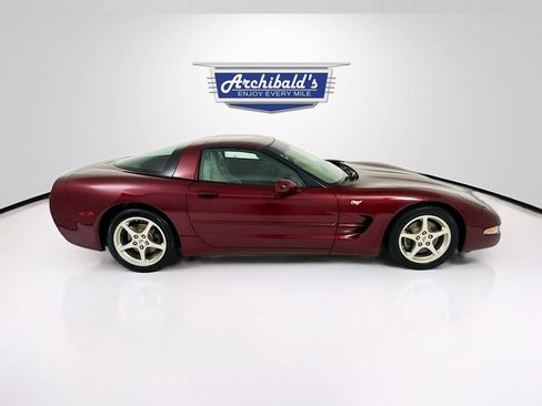 Used 2003 Chevrolet Corvette Coupe w/ Preferred Equipment Group RWD image 8