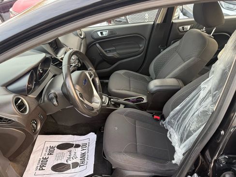 Used 2014 Ford Fiesta SE w/ Equipment Group 201A image 11