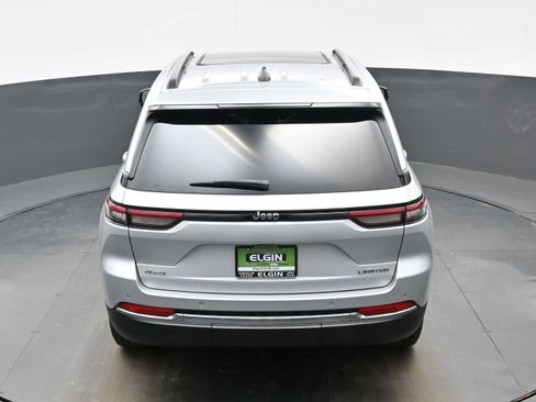 Used 2024 Jeep Grand Cherokee Limited image 35