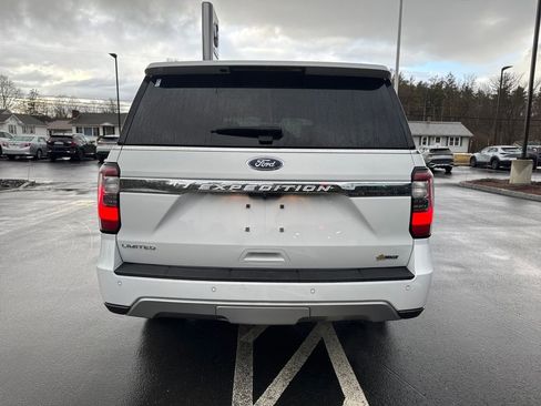 Used 2021 Ford Expedition Limited image 4