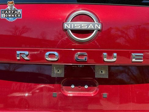 Certified 2023 Nissan Rogue Platinum w/ Platinum Premium Package AWD/4WD image 17