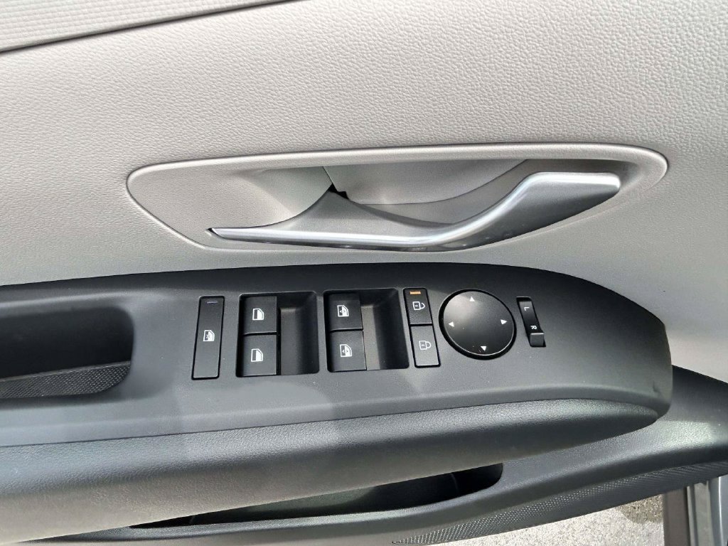 New 2026 Hyundai Tucson Limited FWD image 16