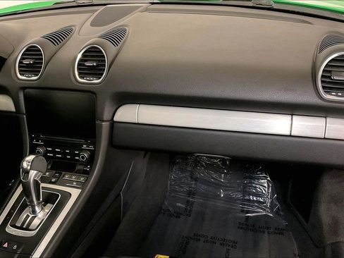 Used 2022 Porsche 718 Cayman GT4 image 13