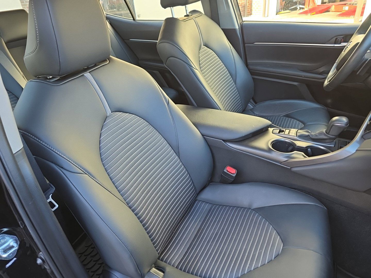 Used 2024 Toyota Camry SE AWD/4WD image 31