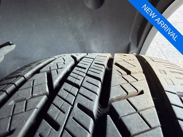 Used 2018 Volkswagen Tiguan SEL w/ 3rd Row Seat Package AWD/4WD image 8