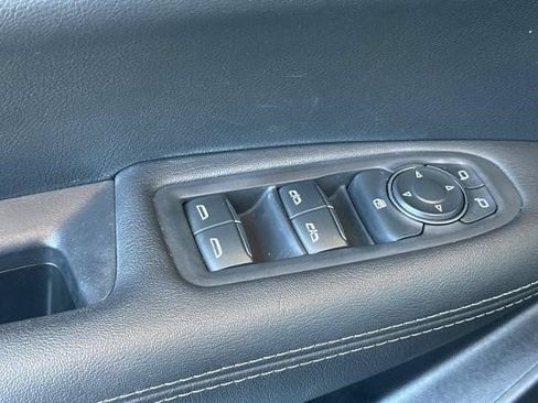 Certified 2023 Cadillac XT5 Luxury FWD image 12