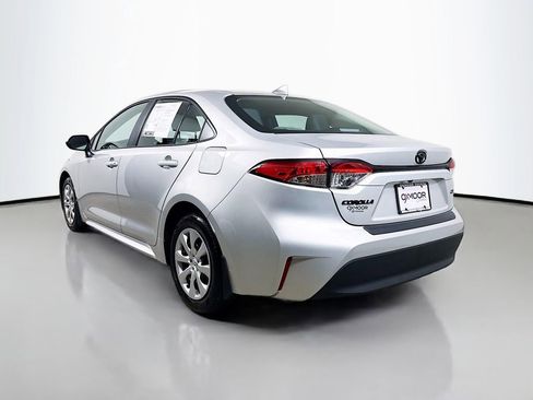 Certified 2025 Toyota Corolla LE image 5