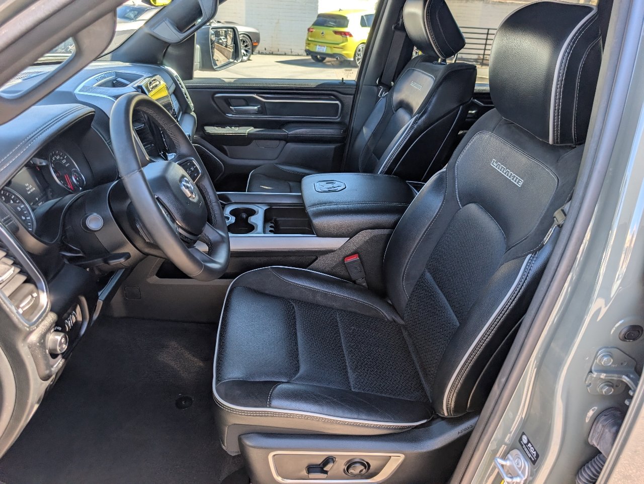 Used 2026 RAM 1500 Laramie AWD/4WD image 2