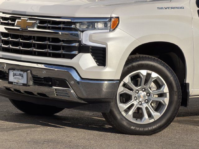 Used 2025 Chevrolet Silverado 1500 LTZ w/ Technology Package AWD/4WD image 11